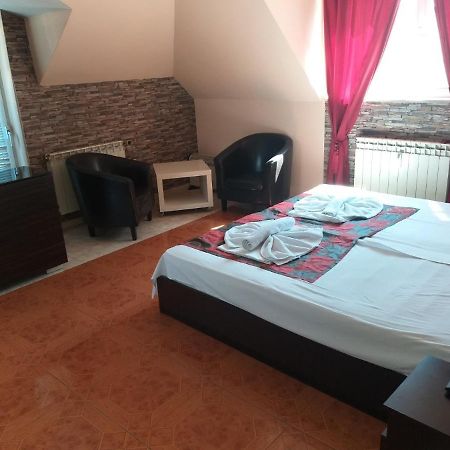 Bon Bon Hotel Sofia Eksteriør billede