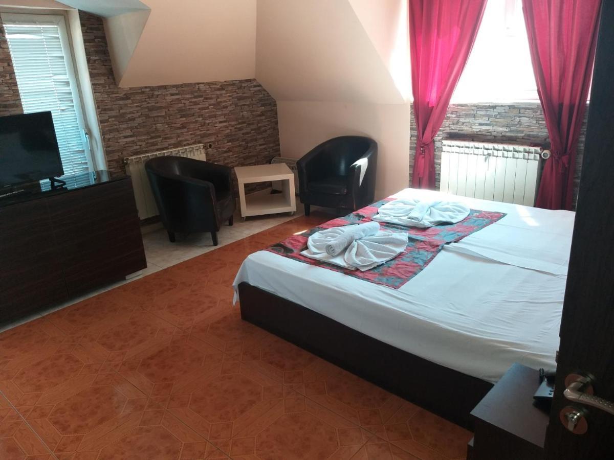 Bon Bon Hotel Sofia Eksteriør billede